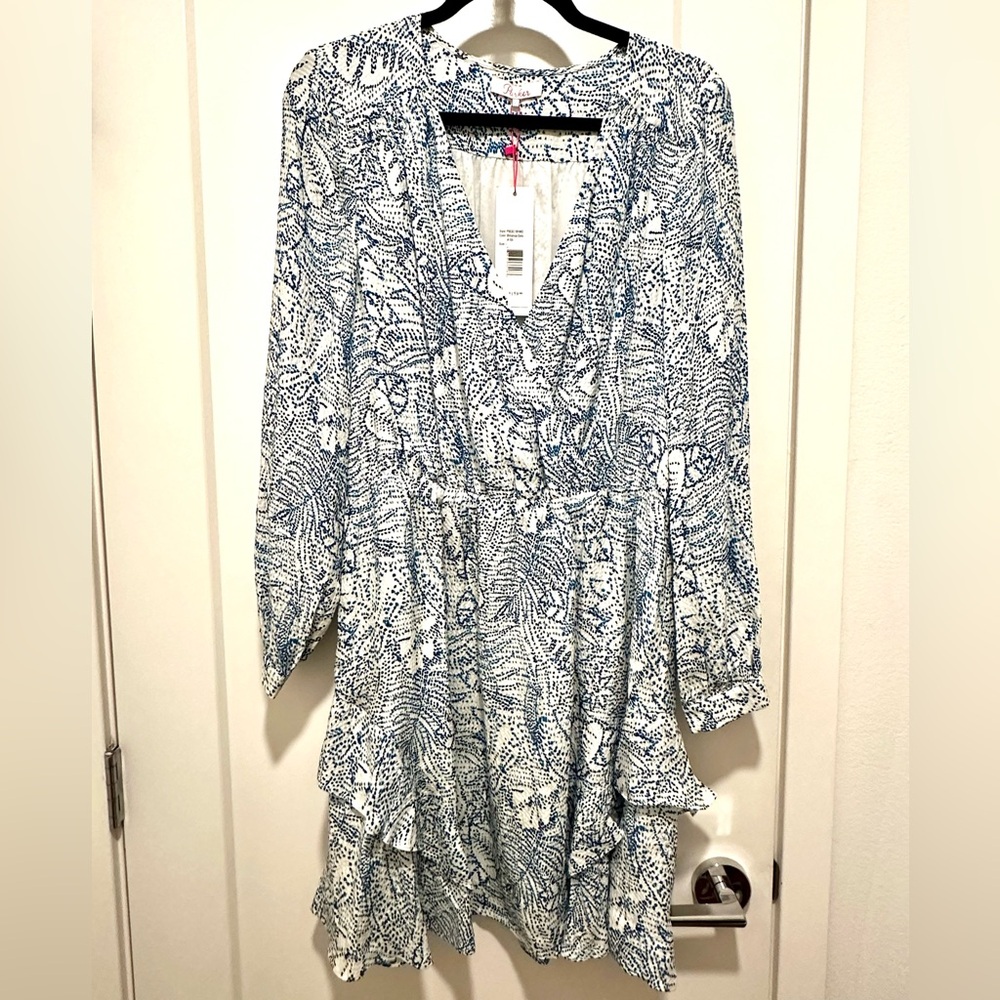 Parker Botanical Dots (blue) in Large. NWT never worn.